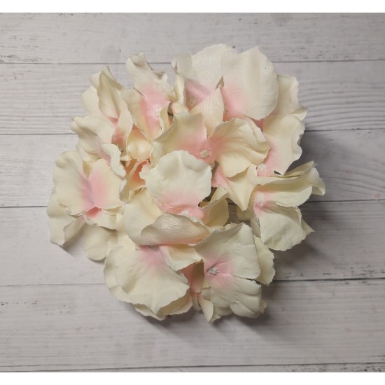 Гортензия 15 см цв. молочно-розовый, цена за пучок